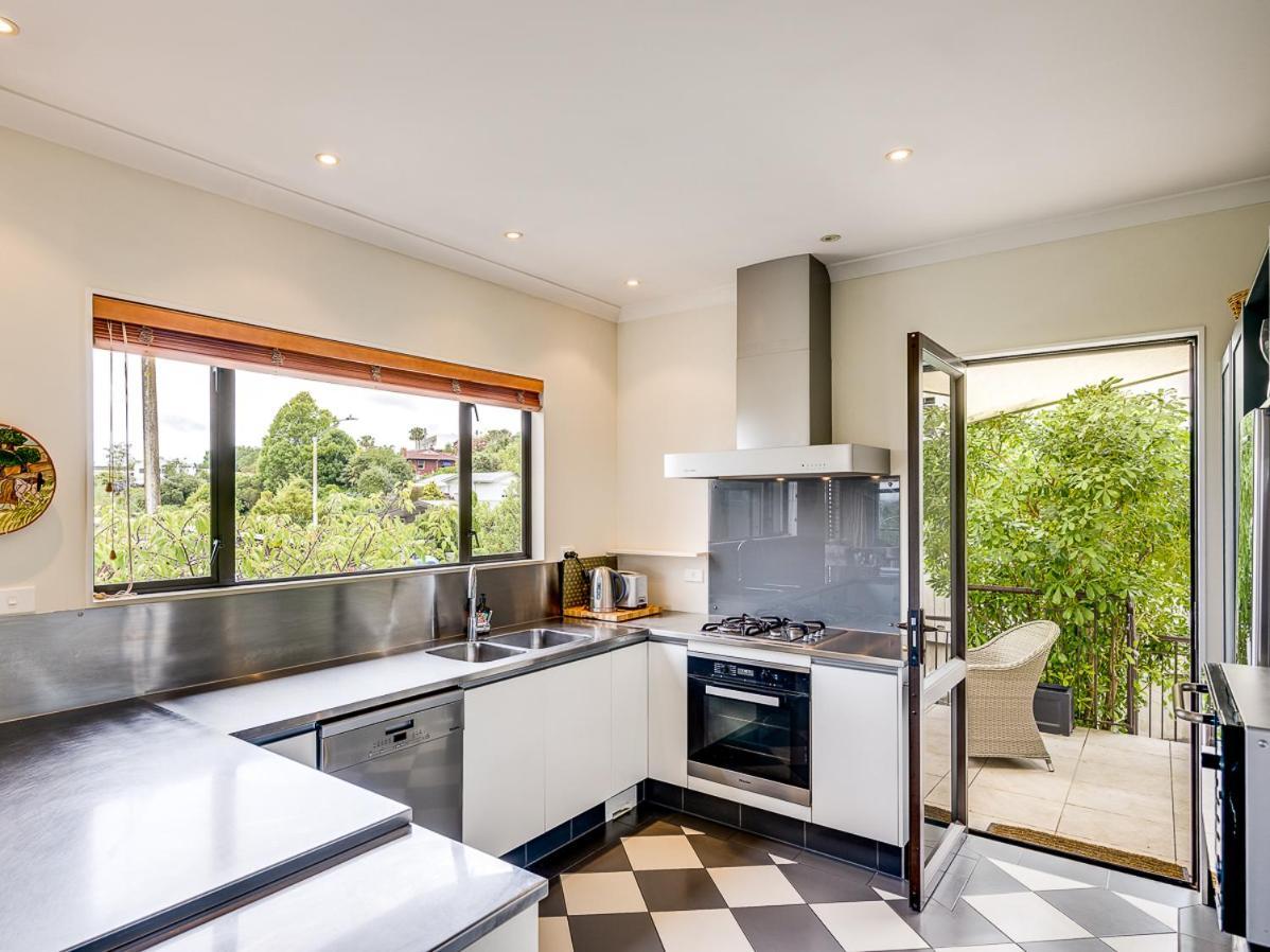 Busby Hill Villa - Havelock North Holiday Home Exterior photo