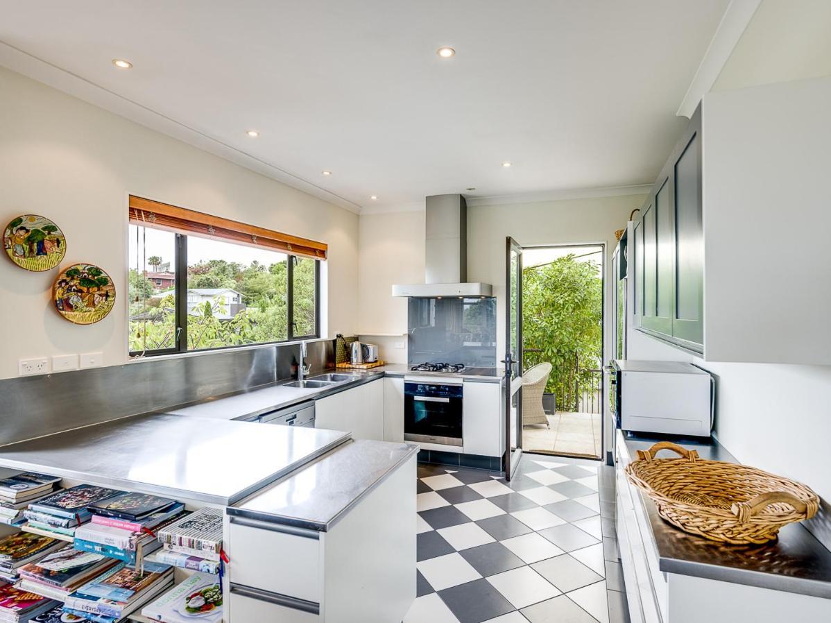 Busby Hill Villa - Havelock North Holiday Home Exterior photo