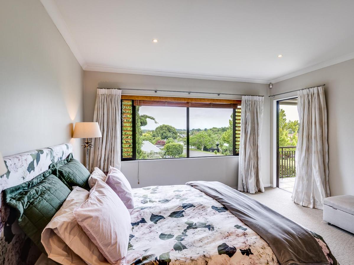 Busby Hill Villa - Havelock North Holiday Home Exterior photo