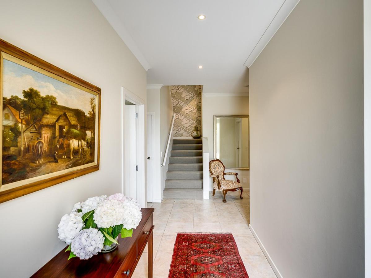 Busby Hill Villa - Havelock North Holiday Home Exterior photo